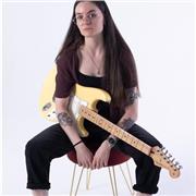 Profesora de Guitarra (Presencial)